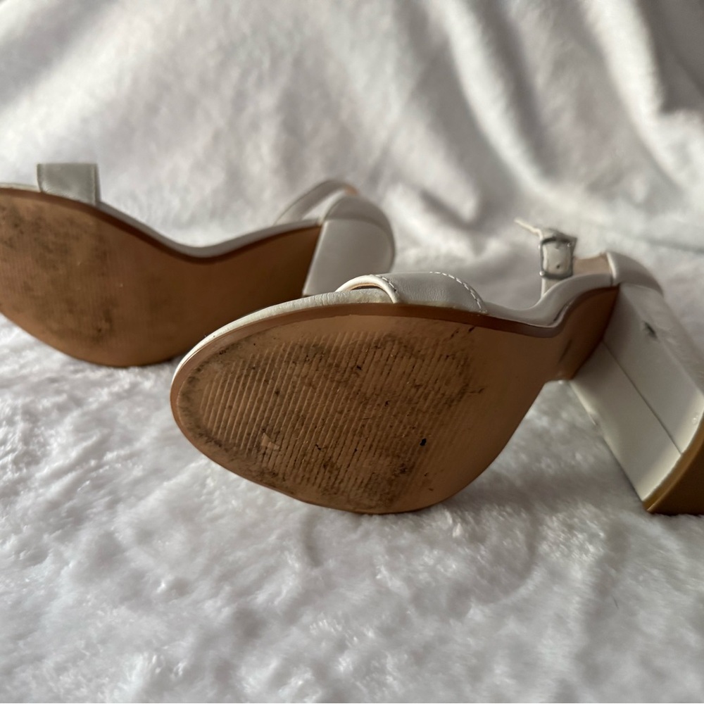 Steve Madden Tiaa White Leather Block Heels Sandals 7.5 - Picture 8 of 8